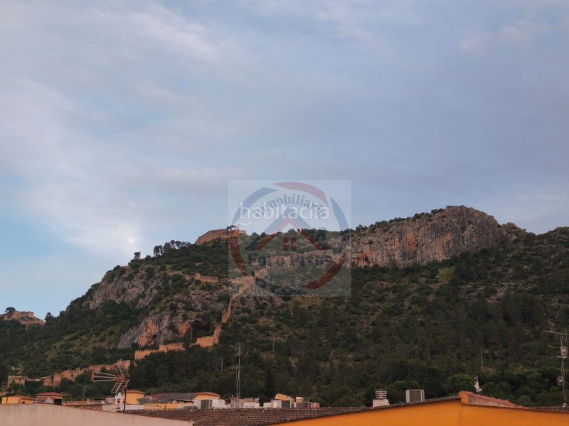 Foto dbd97b7a-c094-4499-b00d-15f54bbc7652. Pis amb aparcament a Xàtiva