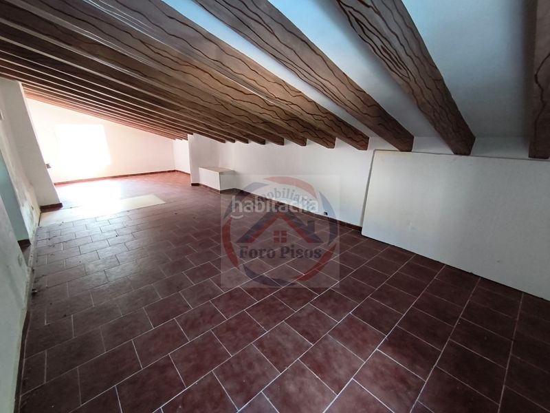 Foto 46232d50-a5a3-435e-a2d0-bbeddc2448d9. Casa amb aparcament a Simat de la Valldigna