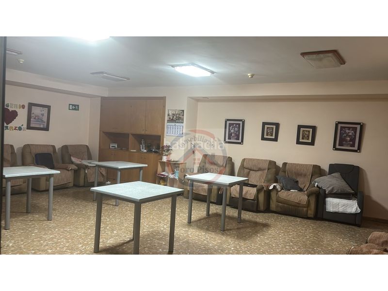 Foto b1d1174c-2dbe-4a3e-9c09-1e0871af5447. Casa amb aparcament a Sant Francesc Valencia