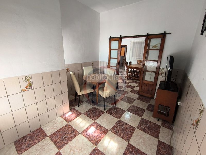 Foto 0e0c277a-561b-44b8-933d-62d9405aad5a. Casa amb aparcament a Manuel
