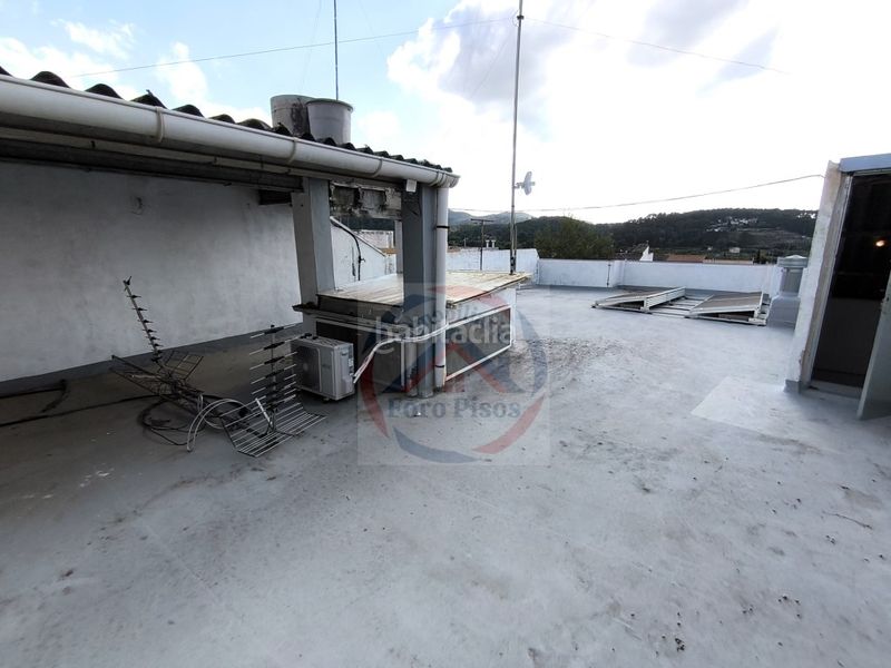 Foto 167d39ad-645a-46e5-b5f2-ac8c93e4cd11. Casa amb aparcament a Manuel