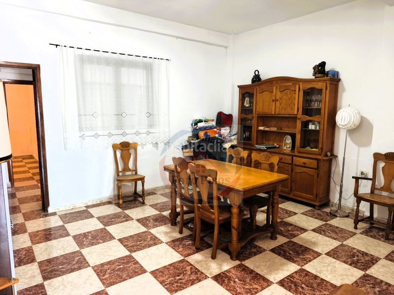 Foto 3808bc6a-f4cd-4f48-9050-b5ef75730f4e. Casa amb aparcament a Manuel