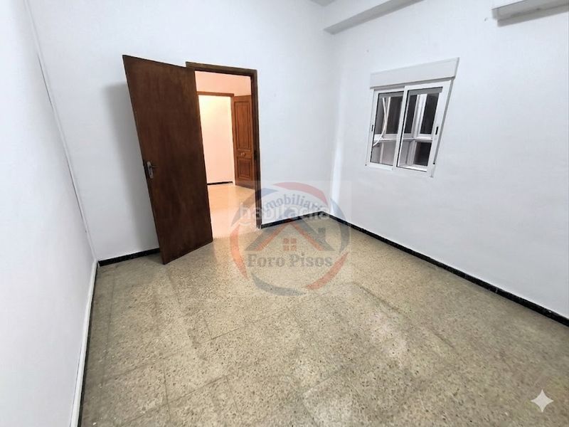 Foto 39a4d3c6-8eb0-4302-88fa-c127a113ed55. Casa amb aparcament a Manuel