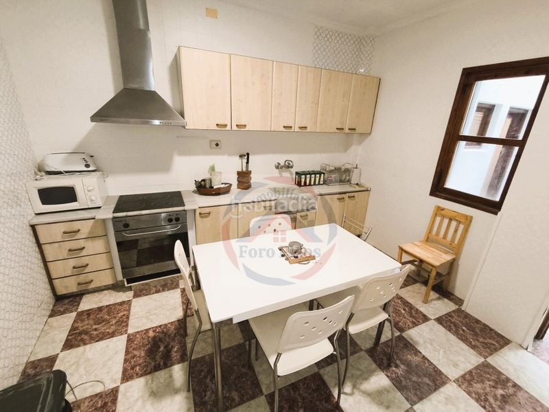 Foto aac7ba7b-06de-4fcb-93ff-d34ff3a9e7fc. Casa amb aparcament a Manuel