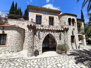 Casa en Xàtiva. Una villa única en xàtiva diseño, naturaleza y absoluta privacid
