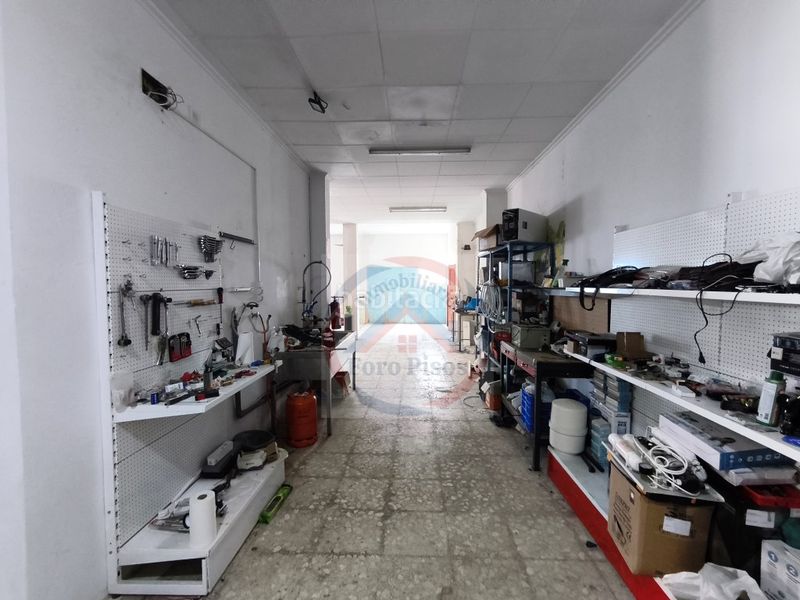 Foto 8f250ea6-c786-4013-a154-2a6097828fdd. Local comercial a Canals
