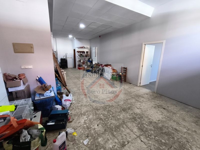 Foto b07c1897-b5c9-439d-9167-e7b60fba4bd0. Local comercial a Canals