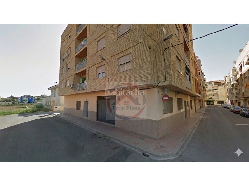Foto bdf41432-701d-4180-8c29-2430fd9f6360. Local comercial a Canals