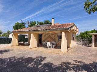 Haus  Poligono 37 paraje 8 arenals del puig. Caseta con placas solares en xàtiva