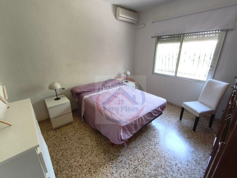 Foto bf31b434-55be-4f75-9512-7674968b5cf5. Casa amb aparcament a Xàtiva