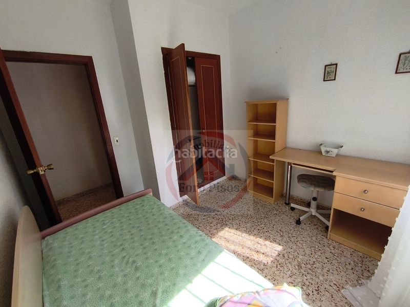 Foto c5eca377-2379-4a4f-a63a-d60b30d9e04b. Casa amb aparcament a Xàtiva