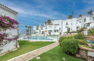 Chalet  Riviera del sol. Villa en venta en riviera del sol, 2 dormitorios.