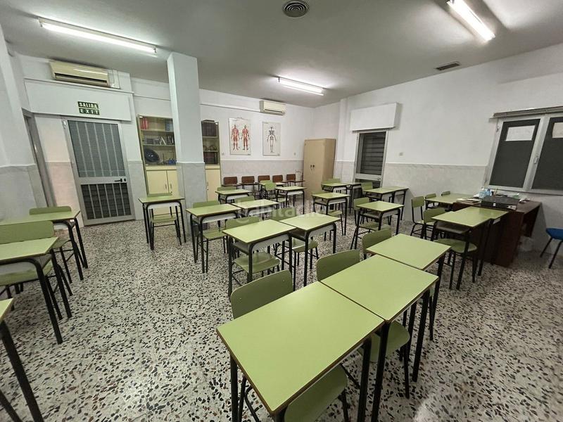 Foto 59668ede-0bfe-4d24-bdbc-64dd276fcedf. Geschäftsraum in periodista juan rejano in Calvario Torremolinos