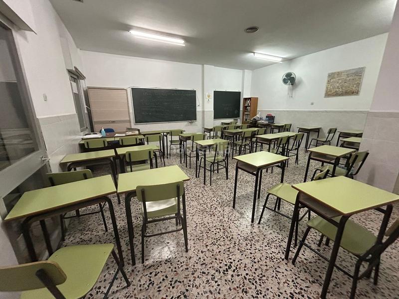 Foto b0325d4c-746a-41b6-a5f1-b6db01c578be. Geschäftsraum in periodista juan rejano in Calvario Torremolinos