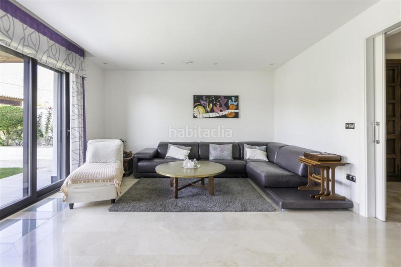 Foto b0b6c362-f907-4b7b-ba55-69fa16438df2. Chalet en rocio jurado 8 villa en venta , 3 dormitorios. en Torremolinos