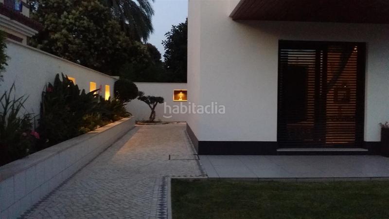 Foto b7db817f-fb15-461e-9d5b-9b03b3867490. Chalet en rocio jurado 8 villa en venta , 3 dormitorios. en Torremolinos
