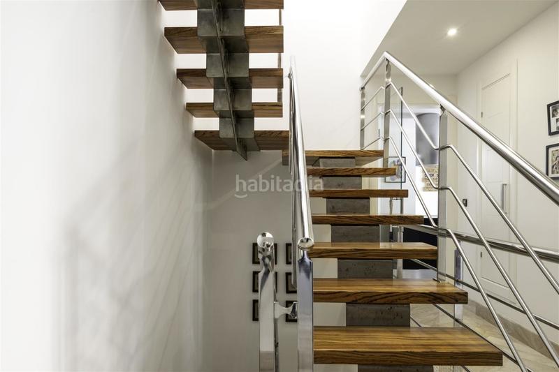 Foto f6ad8f62-8f0b-4465-b041-8004e170b42c. Chalet en rocio jurado 8 villa en venta , 3 dormitorios. en Torremolinos