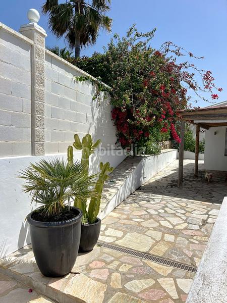 Foto ce037777-b464-4471-87c0-95f42e8233ad. Xalet amb aparcament piscina a El Faro de Calaburra - Chaparral Mijas
