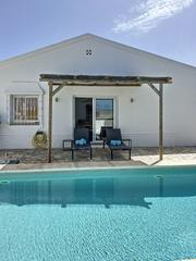 Chalet  El faro. Villa en venta en el faro, 3 dormitorios.