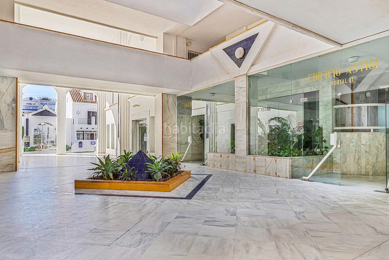 Foto f0a577e6-6320-496b-acea-18357a1994f1. Apartamento en maritimo rey de españa apartamento en venta , 3 dormitorios. en Fuengirola