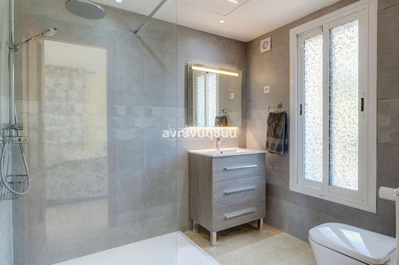 Foto 1ac89c6c-4fe5-48ab-987e-1aee10115b9e. Chalet con parcheggio piscina in Mijas golf Mijas