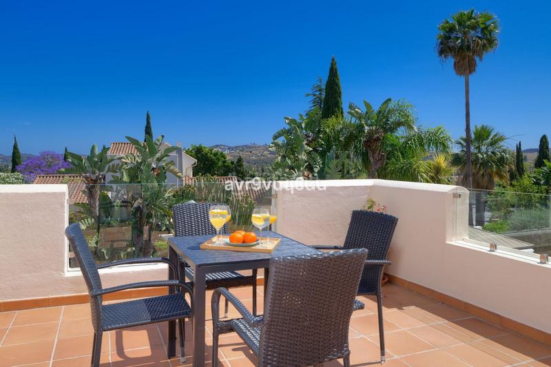 Foto 92a7c92b-94ff-40b7-a623-fab55dbfb342. Chalet con parcheggio piscina in Mijas golf Mijas