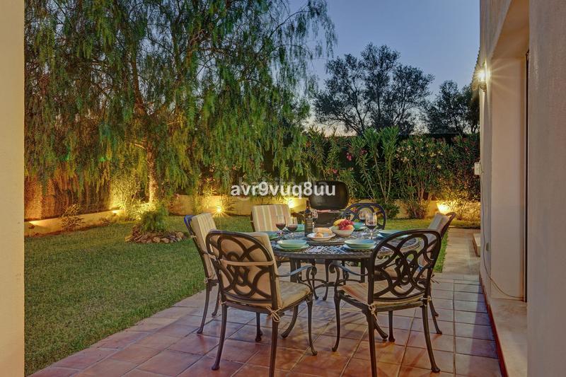 Foto aa219657-ee2f-4f9a-9e03-15bcc1ac38e0. Chalet con parcheggio piscina in Mijas golf Mijas