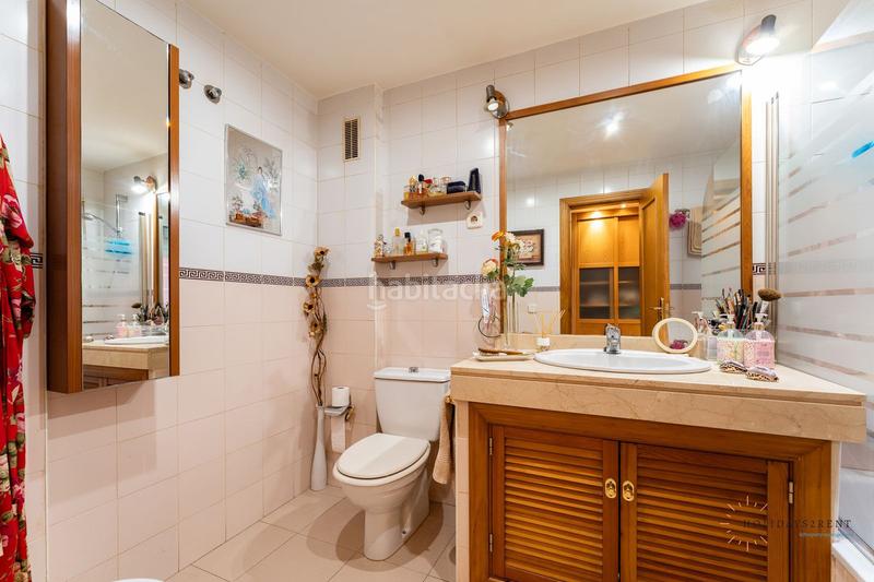 Foto 23add658-060a-4ff9-8f1d-dccab53b3a69. Apartament a maritimo a Playamar - Benyamina Torremolinos