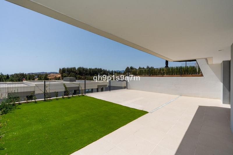 Foto 8e2362ea-5225-4740-af60-a618e198f2a4. Casa a schiera con parcheggio piscina in El Faro de Calaburra - Chaparral Mijas