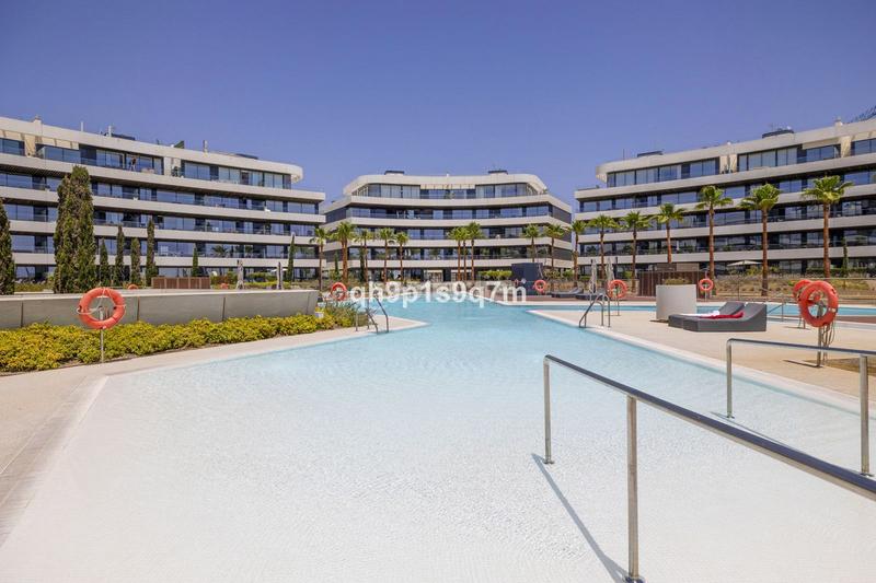 Foto 8395a06c-ce75-46c0-8b80-a2353ab6367d. Piccolo appartamento in maritimo in Los Álamos Torremolinos