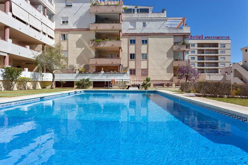 Foto 1a5ac6d3-62f8-4e36-acdd-8c9ff68a323f. Apartamento  en venta en costa, 3 dormitorios. en Benalmádena