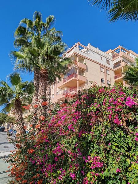 Foto eb5ed25f-4801-4c33-bad9-ea7385df7ddc. Apartamento  en venta en costa, 3 dormitorios. en Benalmádena