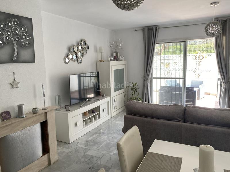 Foto b0ace08f-440a-40cb-8208-c6b1f7d18e9f. Casa a schiera con parcheggio piscina in Centro ciudad Fuengirola