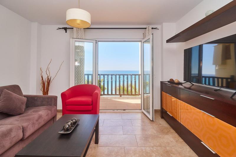 Foto 6e88a7ad-ada4-4733-b2e7-43ac8844e6f9. Apartamento  en venta en carvajal, 2 dormitorios. en Benalmádena
