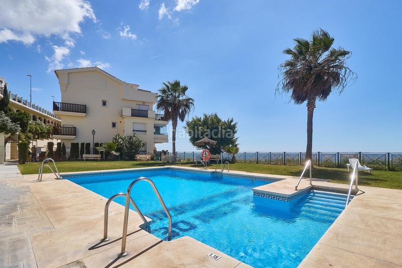 Foto eee6e574-4cae-4d86-b21a-9ed257e6d480. Apartamento  en venta en carvajal, 2 dormitorios. en Benalmádena