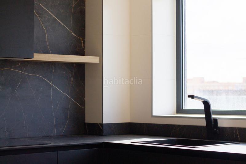 Foto 1eeec639-1ef7-494a-96d5-2b6e745993ca. Attique avec parking piscine dans Puerto Deportivo Fuengirola