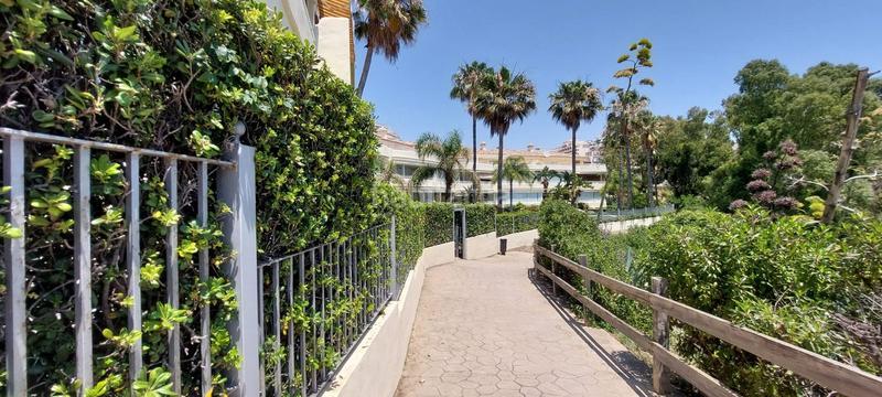 Foto 241cf381-60da-449e-9cd4-193ae2f0df46. Apartamento  en venta en torrequebrada, 3 dormitorios. en Benalmádena