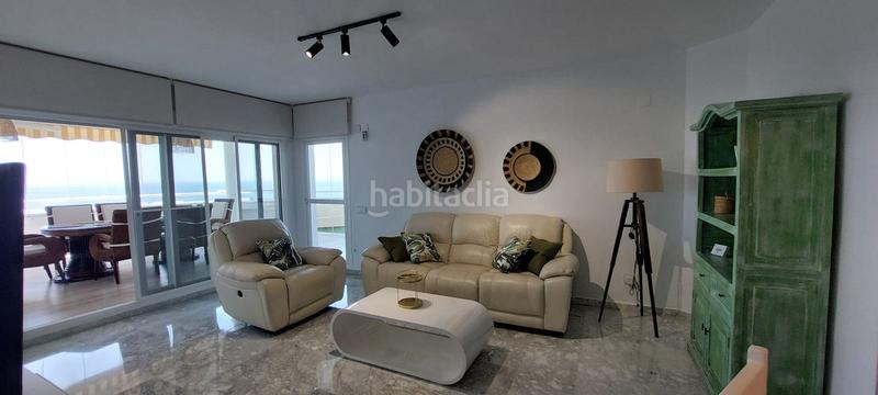 Foto 46135f9c-e85d-497a-bd9f-e554075bd791. Apartamento  en venta en torrequebrada, 3 dormitorios. en Benalmádena
