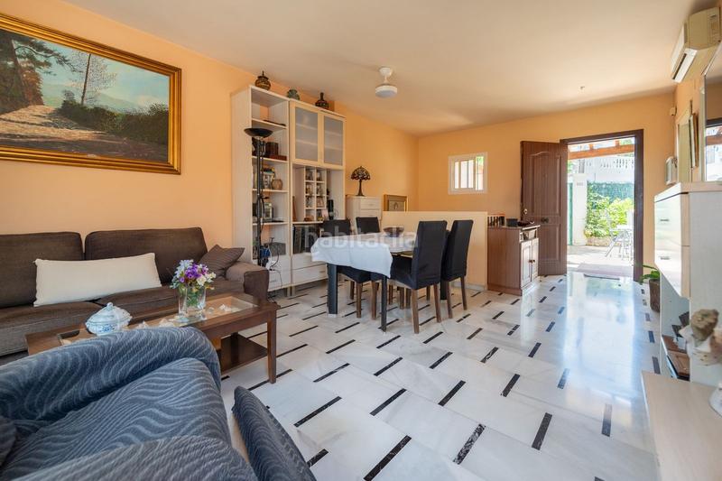 Foto c8db99aa-b009-4397-b7f6-3ef4c9ad1f7a. Casa adossada a los castaños 10 a Torreblanca del Sol Fuengirola