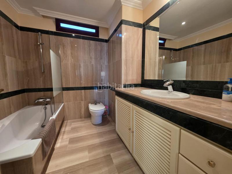 Foto c258a637-e444-447c-abe2-078e24166947. Apartamento en del sol apartamento en venta en costa, 2 dormitorios. en Benalmádena
