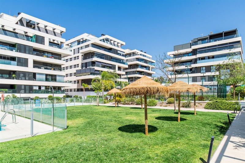 Foto 43233ddf-d12c-4d2b-94cf-98b0a486c402. Apartamento  en venta en teatinos, 3 dormitorios. en Málaga