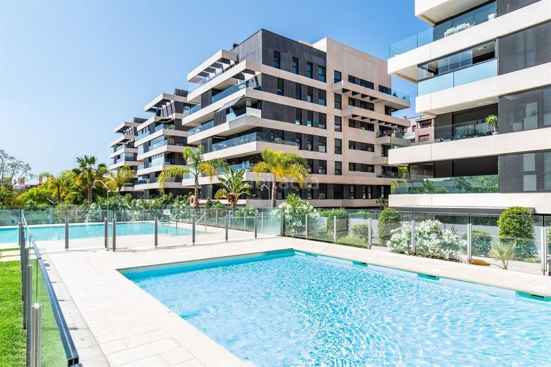 Foto ebe3bbd1-bc03-4bcd-b90b-1163237074ec. Apartamento  en venta en teatinos, 3 dormitorios. en Málaga