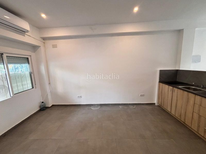Foto c9139c66-4b50-4bc1-b06b-1f5f37662386. Apartament a La Carihuela - Los Nidos Torremolinos