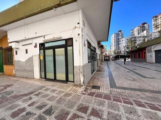 Geschäftsraum in Presidente adolfo suarez. Local com. en venta en torremolinos, 4 despachos.