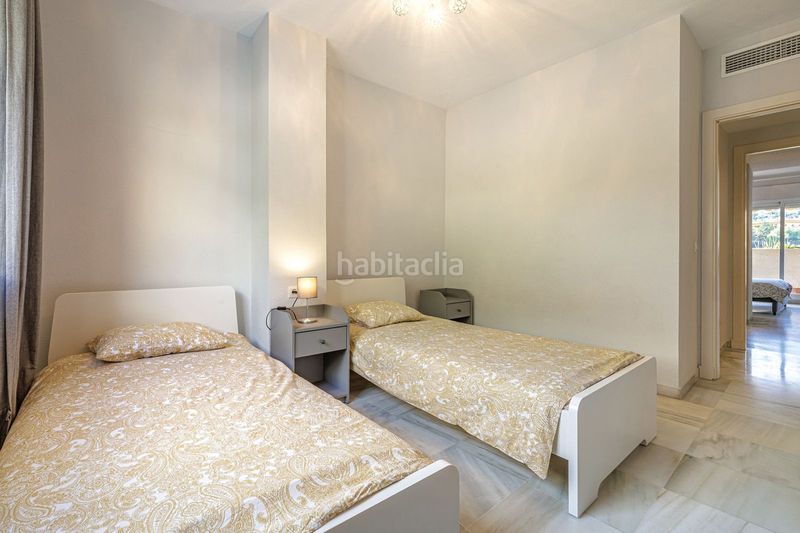 Foto 40780b1b-c48b-4296-ac27-dbf992cfd38e. Apartament amb calefacció aparcament piscina a Hacienda Torrequebrada Benalmádena