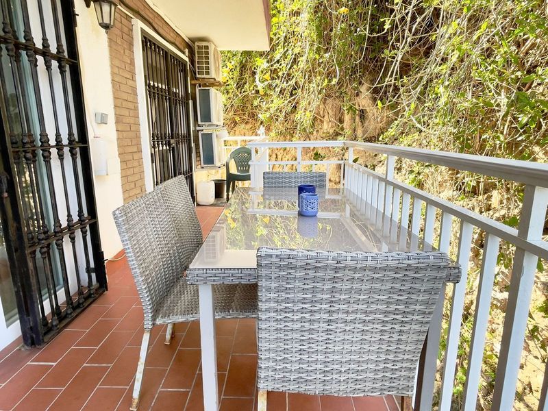 Foto 22280e58-1038-494f-b6d2-b20ea411eab1. Apartament amb aparcament piscina a El Bajondillo Torremolinos