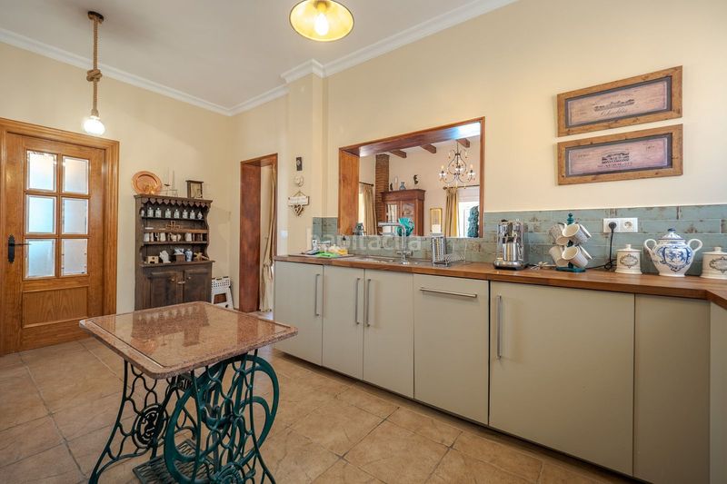 Foto 4bfa5524-3d67-4790-bd6e-4c4f95980381. Chalet avec chauffage parking piscine dans Centro Alhaurín el Grande