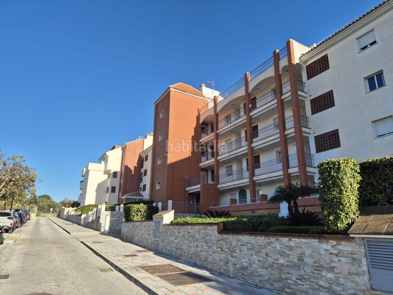 Foto 020daa3a-727d-4c0a-8c24-d641a7542c4f. Apartament amb aparcament a Los Pacos Fuengirola
