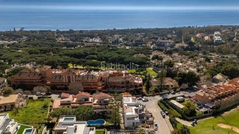 Foto 955122aa-af61-4837-aabd-c024a929dde6. Casa adossada amb aparcament piscina a Cabopino - Artola Marbella