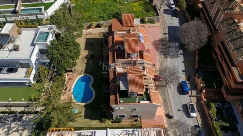 Foto b567be3e-b9ca-4ad2-b867-2b9162e91294. Casa adossada amb aparcament piscina a Cabopino - Artola Marbella